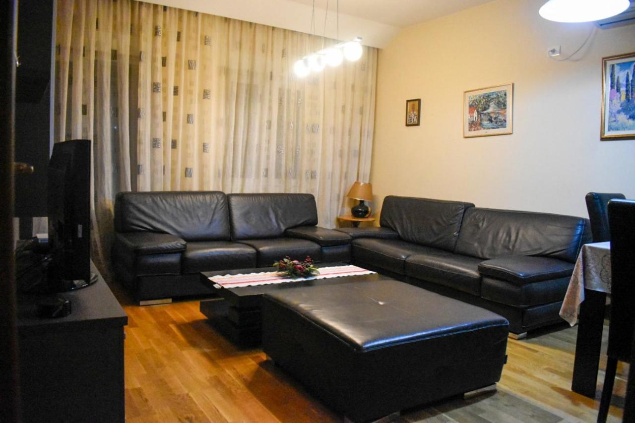 Apartman Sara 2 Подгорица Экстерьер фото