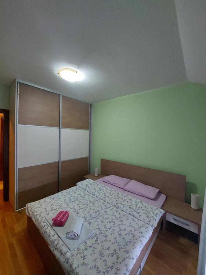 Apartman Sara 2 Подгорица Экстерьер фото